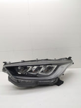 Laden Sie das Bild in den Galerie-Viewer, Frontscheinwerfer Toyota 4 Yaris EUK0-8 LED Links Scheinwerfer Headlight