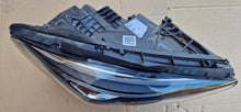 Laden Sie das Bild in den Galerie-Viewer, Frontscheinwerfer Mercedes-Benz W247 2479061405 Full LED Rechts Headlight