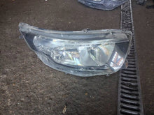 Laden Sie das Bild in den Galerie-Viewer, Frontscheinwerfer Iveco Daily VI I Rechts Scheinwerfer Headlight SCH2142828960ga