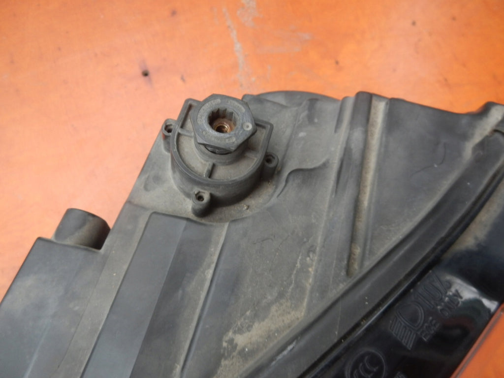 Frontscheinwerfer VW Caddy III 1T1941751H Links Scheinwerfer Headlight SCH2360265401la