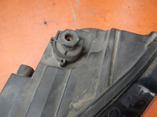Laden Sie das Bild in den Galerie-Viewer, Frontscheinwerfer VW Caddy III 1T1941751H Links Scheinwerfer Headlight SCH2360265401la