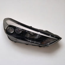 Laden Sie das Bild in den Galerie-Viewer, Frontscheinwerfer Hyundai Tucson 92102-D7200 LED Rechts Scheinwerfer Headlight