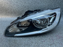 Load image into Gallery viewer, Frontscheinwerfer Volvo S60 II V60 I 31420269 Links Scheinwerfer Headlight SCH6746324224of