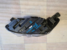 Laden Sie das Bild in den Galerie-Viewer, Frontscheinwerfer Ford Focus JX7B-13W029-CE Rechts Scheinwerfer Headlight SCH5441820230it