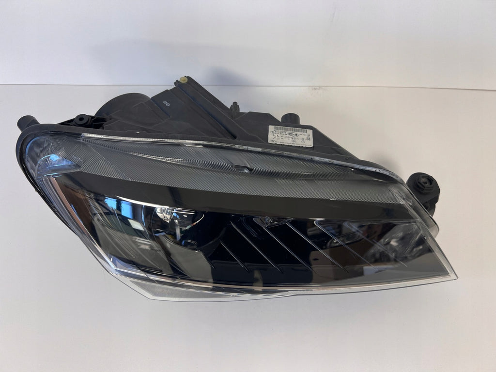 Frontscheinwerfer Skoda Superb III 3V1941016B Xenon Rechts Headlight SCH2385911020mo