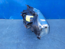 Laden Sie das Bild in den Galerie-Viewer, Frontscheinwerfer Mitsubishi Outlander II P8926 85122000 Xenon Links Headlight SCH5646452212xm