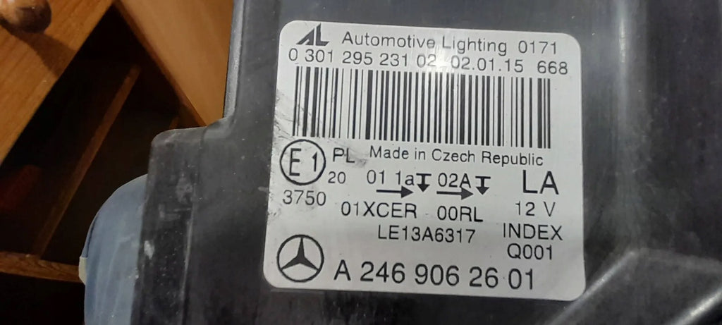 Frontscheinwerfer Mercedes-Benz W246 A2469062601 Links Scheinwerfer Headlight