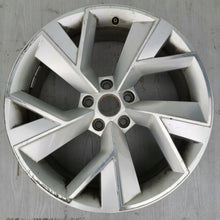 Laden Sie das Bild in den Galerie-Viewer, 1x Alufelge 19 Zoll 7.0" 5x112 43ET Glanz Silber 565601025F Skoda Kodiaq FEL6039405732xx