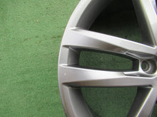 Laden Sie das Bild in den Galerie-Viewer, 1x Alufelge 18 Zoll 7.5&quot; 5x112 51ET Glanz Grau 5G0601025AF VW Golf Rim Wheel