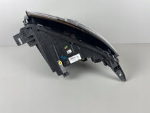 Laden Sie das Bild in den Galerie-Viewer, Frontscheinwerfer Ford Courier III 13W029 Rechts Scheinwerfer Headlight SCH4444073214fy