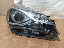 Load image into Gallery viewer, Frontscheinwerfer Toyota Yaris LED Rechts Scheinwerfer Headlight