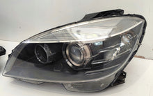 Load image into Gallery viewer, Frontscheinwerfer Mercedes-Benz W204 Xenon Links Scheinwerfer Headlight