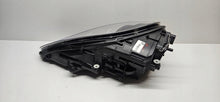 Laden Sie das Bild in den Galerie-Viewer, Frontscheinwerfer Porsche Macan 95b 95B941010H LED Rechts Scheinwerfer Headlight SCH7105037894lt
