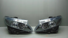 Laden Sie das Bild in den Galerie-Viewer, Frontscheinwerfer Mercedes-Benz Vito W447 A4478200061 Ein Satz Headlight SCH8020249644jb
