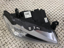 Load image into Gallery viewer, Frontscheinwerfer BMW F26 X3 F25 7217298 Xenon Rechts Scheinwerfer Headlight SCH2741985244by