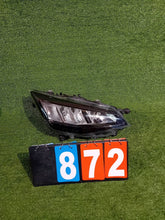 Load image into Gallery viewer, Frontscheinwerfer Seat Ibiza I V 6F1941006 Rechts Scheinwerfer Headlight SCH5498487649gn