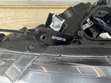 Laden Sie das Bild in den Galerie-Viewer, Frontscheinwerfer BMW 2 F22 F87 F23 8738679-06 LED Ein Stück (Rechts oder Links) SCH1692965886rp