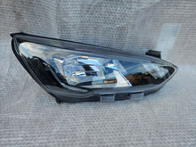 Load image into Gallery viewer, Frontscheinwerfer Ford Focus MX7B-13E014-CC Rechts Scheinwerfer Headlight SCH6079068529op