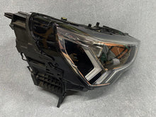 Laden Sie das Bild in den Galerie-Viewer, Frontscheinwerfer Audi Q3 83A941034 LED Rechts Scheinwerfer Headlight