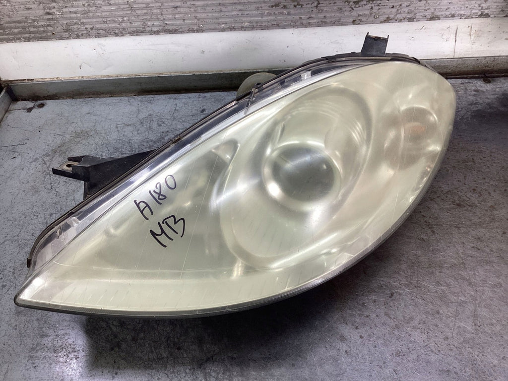 Frontscheinwerfer Mercedes-Benz W169 Vorderseite Scheinwerfer Headlight SCH6415059510zp
