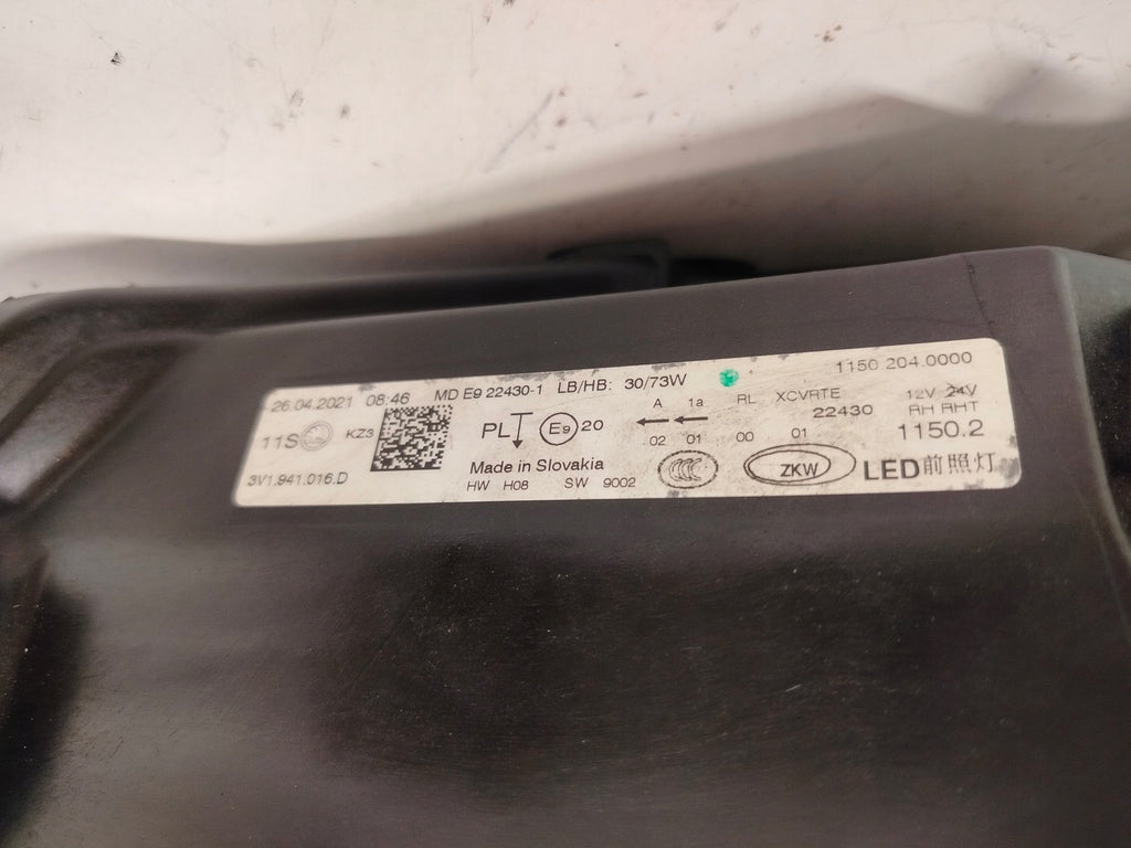 Frontscheinwerfer Skoda Superb III 3V1941016D Full LED Rechts Headlight