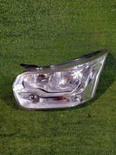 Laden Sie das Bild in den Galerie-Viewer, Frontscheinwerfer Ford Transit BK3113D153BF Rechts Scheinwerfer Headlight SCH6605252205ka