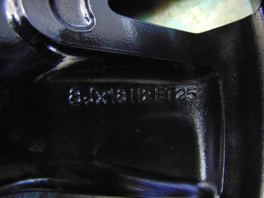 4x Alufelge 18 Zoll 8.0" 5x112 25ET Glanz Schwarz 760601025 Audi Q7 Touareg FEL1202582485zb