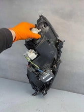 Laden Sie das Bild in den Galerie-Viewer, Frontscheinwerfer Mazda Cx-7 Cx7 103419012127 Xenon Rechts Headlight SCH9816135445ui