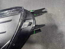 Laden Sie das Bild in den Galerie-Viewer, Frontscheinwerfer Renault Clio IV 260601176R Links Scheinwerfer Headlight SCH1545602447ia