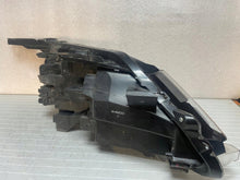 Laden Sie das Bild in den Galerie-Viewer, Frontscheinwerfer Mitsubishi L200 8301D381 Full LED Links Scheinwerfer Headlight