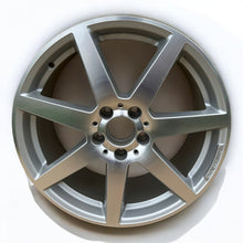 Laden Sie das Bild in den Galerie-Viewer, 1x Alufelge 18 Zoll 8.5&quot; 5x112 54ET A2044019902 Mercedes-Benz W204 Rim Wheel