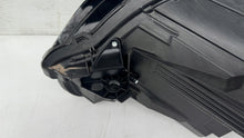 Laden Sie das Bild in den Galerie-Viewer, Frontscheinwerfer Peugeot 5008 II 9836230580 LED Rechts Scheinwerfer Headlight SCH1709905547ir