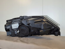 Load image into Gallery viewer, Frontscheinwerfer Skoda Fabia III 6V1941015B Links Scheinwerfer Headlight SCH8402048284pu