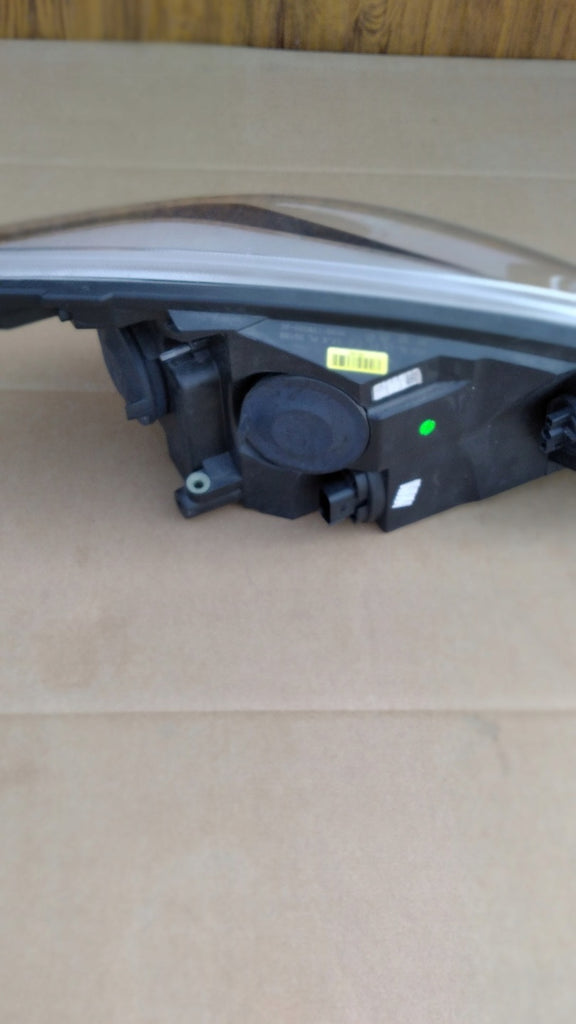 Frontscheinwerfer Ford Fiesta I OE-H1BB-13W030-AD Ein Stück (Rechts oder Links) SCH3202432218sx