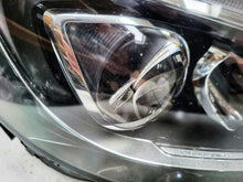 Laden Sie das Bild in den Galerie-Viewer, Frontscheinwerfer Mercedes-Benz W205 A2058200561 A2058200661 LED Ein Satz SCH7981172878im