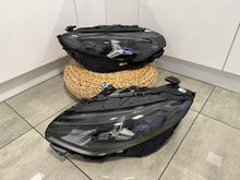 Laden Sie das Bild in den Galerie-Viewer, Frontscheinwerfer Mercedes-Benz Cla A1749064202 LED Rechts oder Links SCH7024610883im