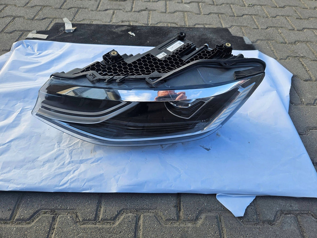 Frontscheinwerfer VW Caddy 2K8941035AA 12041150000 Vorderseite Headlight SCH7953895410wt