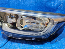 Laden Sie das Bild in den Galerie-Viewer, Frontscheinwerfer Kia Stonic 92101-H8 LED Links Scheinwerfer Headlight SCH6553092331pw