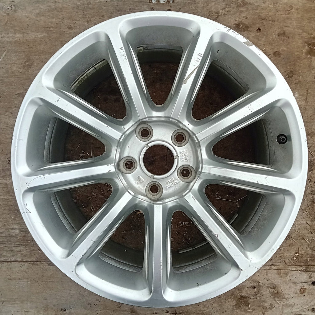 1x Alufelge 18 Zoll 8.0" 5x112 44ET Glanz Silber 3C0601025 VW Passat Rim Wheel