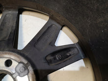 Load image into Gallery viewer, 1x Alufelge 18 Zoll 7.0&quot; 5x100 2GM601025F VW T-Cross Rim Wheel