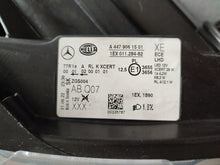 Laden Sie das Bild in den Galerie-Viewer, Frontscheinwerfer Mercedes-Benz Vito W447 4479061501 A4479061501 Rechts