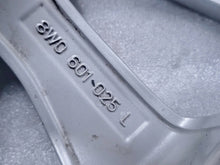 Load image into Gallery viewer, 1x Alufelge 17 Zoll 7.5" 5x112 38ET Glanz Silber 8W0601025L Audi A4 Rim Wheel FEL1895548520lg