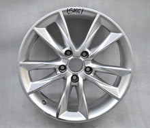 Load image into Gallery viewer, 1x Alufelge 17 Zoll 7.5&quot; 5x112 51ET Glanz Silber 8V0601025BP Audi A3 Rim Wheel