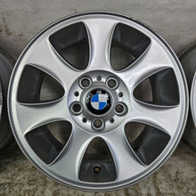 Laden Sie das Bild in den Galerie-Viewer, 4x Alufelge 16 Zoll 7.0" 5x120 44ET 6769402 BMW E46 F22 F21 E81 F23 F30 F31 E82 FEL6791880556jw