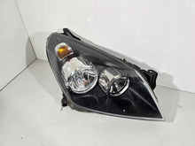 Laden Sie das Bild in den Galerie-Viewer, Frontscheinwerfer Opel Astra H 103419012935 Ein Satz Scheinwerfer Headlight SCH8130242066tb
