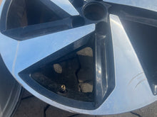 Laden Sie das Bild in den Galerie-Viewer, 1x Alufelge 17 Zoll 7.0" 5x100 2G0601025AB VW Polo Rim Wheel FEL5407474044ke
