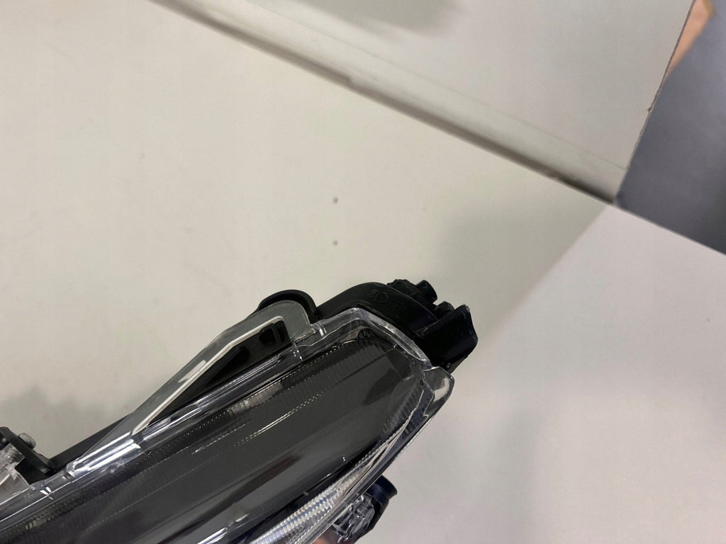 Frontscheinwerfer Toyota Corolla 8115002131 Links Scheinwerfer Headlight SCH2690255433lv