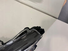 Laden Sie das Bild in den Galerie-Viewer, Frontscheinwerfer Toyota Corolla 8115002131 Links Scheinwerfer Headlight SCH2690255433lv