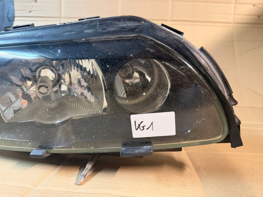 Frontscheinwerfer Volvo V70 S60 30655906 Rechts Scheinwerfer Headlight SCH7153375949qi