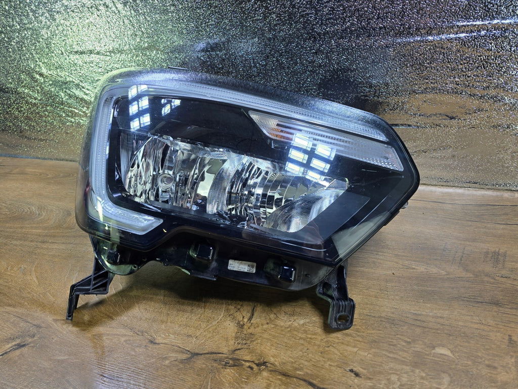Frontscheinwerfer Renault Master I 260105567R Rechts Scheinwerfer Headlight SCH2352947278za